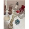 Image 4 : Decorative Glassware and Vases Lot