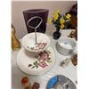 Image 4 : Decorative Ceramics, Figurines, and Coasters