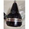 Image 4 : Kitchen Tool Lot With KitchenAid Mixer