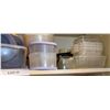 Image 5 : Anchor Ovenware and Assorted Kitchenware Lot