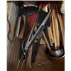 Image 2 : Kitchen Utensils and Quilted Pot Holders
