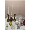 Image 3 : Lot: Oil Lamps, Candleholders, Silver Plate Pieces, Glassware