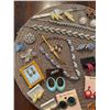 Image 2 : Vintage Fashion Jewelry Collection