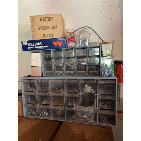 Workshop Hardware Organizer With Fasteners