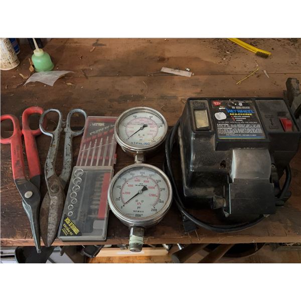Lot: Wen Wet Wheel Sharpener, Gauges, Tools