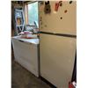 Image 1 : General Electric Medallion 850 Refrigerator and Coronado 150 Chest Freezer