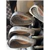 Image 2 : Men’s Right-Handed Golf Set With TaylorMade Burner Driver and Bag