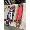 Image 3 : CURL BAR, KIDS XL HOCKEY GLOVES  AND 2 SKATE BOARDS
