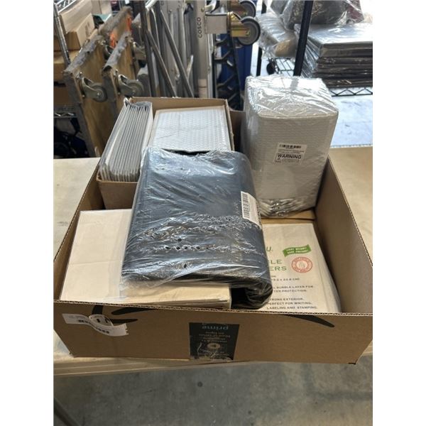 TRAY OF PACKING SUPPLIES INCLUDING BUBBLE MAILERS, SQUARE FLAP INVITATION ENVELOPES, UCGOU POLY MAIL