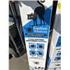 Image 3 : 3 BOXES GUTTER WHISKERS