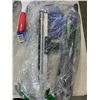 Image 4 : TRAY OF ITEMS INCLUDING OKKOBI CARPET RACK, BETTER BOAT CLEANING WIPES, ADAMSON 36-STAGE SHOWER FILT