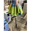 Image 3 : APPROX 8 FOOT PATIO UMBRELLA WITH CONCRETE STAND