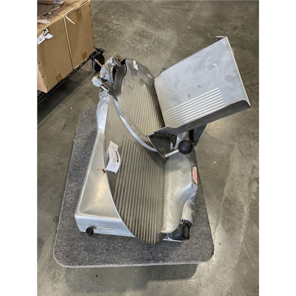 BERKEL FULL SIZE COMMERCIAL DELI SLICER GOOD WORKING CONDITION