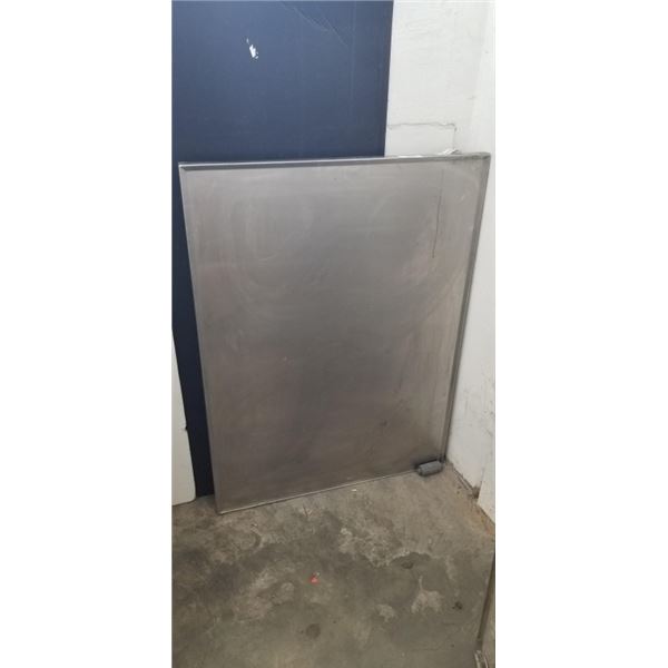 STAINLESS STEEL TABLE TOP