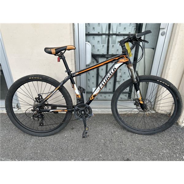 BLACK FAST TRACK BIKE