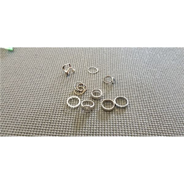BAG OF ASSORTED RINGS