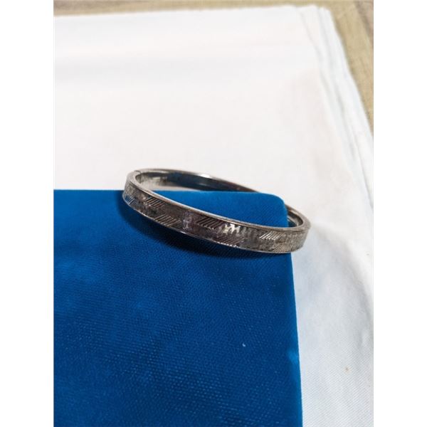 VINTAGE HINGED SILVER BANGLE MARKED STERLING