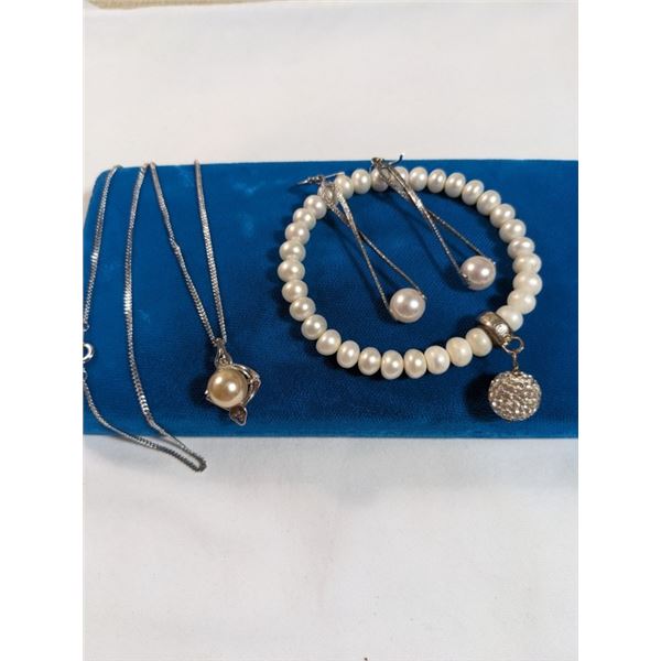 VINTAGE SILVER PEARL PENDANT W/ CHAIN NECKLACE, PAIR OF EARRINGS AND THOMAS SABO BRACELET