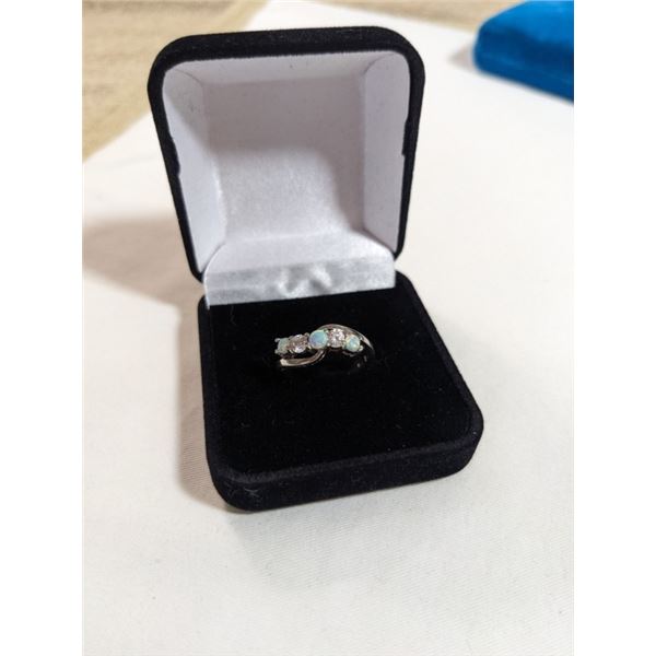 925 STERLING SILVER RING, SET W/ 3 AUSTRAILIAN OPAL AND 2 CZ STONES
