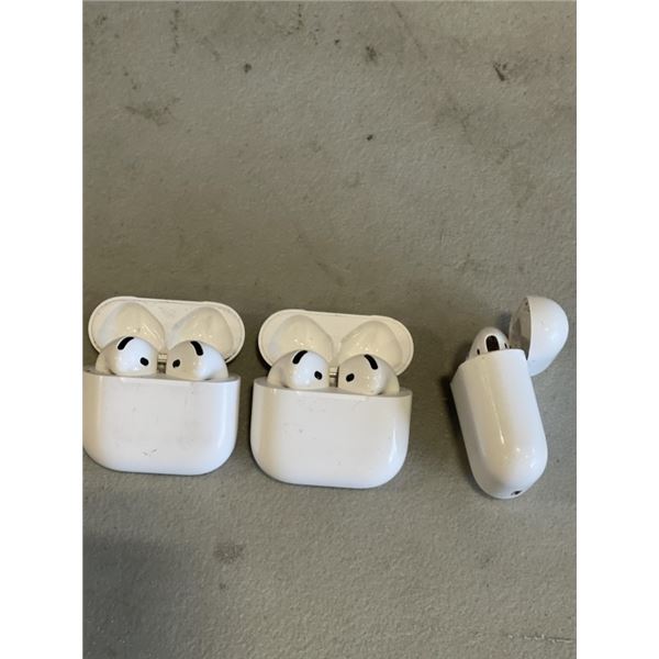 3 PAIR OF LOST PROPERTY AIRPODS UNKOWN CONDITION