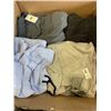 Image 4 : TRAY OF APPROX 12 FARAH SHORTS