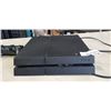 Image 2 : PLAYSTATION 4 WITH CONTROLLER, POWER SUPPLY AND GAME INSIDE. WORKING