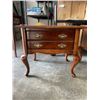Image 2 : PAIR OF MAHOGANY FINISH SIDE TABLES