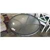 Image 2 : ROUND PATIO TABLE