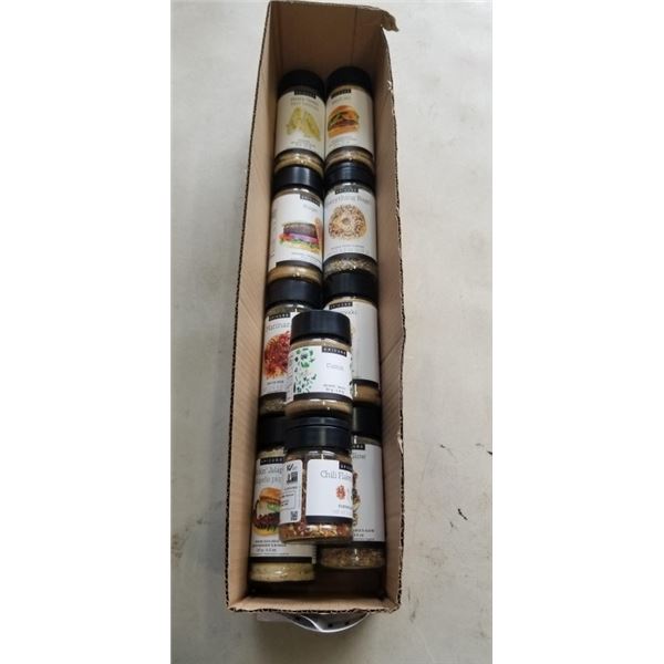 TRAY OF 10 NEW ASSORTED EPICURE SPICES AND SEASONINGS