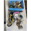 Image 1 : BOX OF VARIOUS COLLECTIBLES