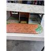 Image 5 : LOUIS MARX AND COMPANY RANCH STYLE DOLLHOUSE