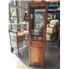 Image 5 : GLASS DISPLAY CABINET