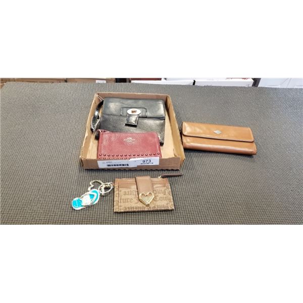 TRAY OF LADIES WALLETS