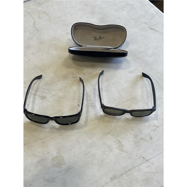 2 PAIRS OF RAYBAN SUNGLASSES WITH 1 CASE
