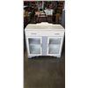 Image 1 : WHITE SERVING CABINET