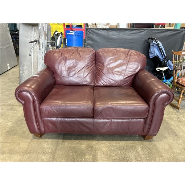 BURGNUDY LEATHER LOVESEAT