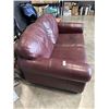 Image 3 : BURGNUDY LEATHER LOVESEAT