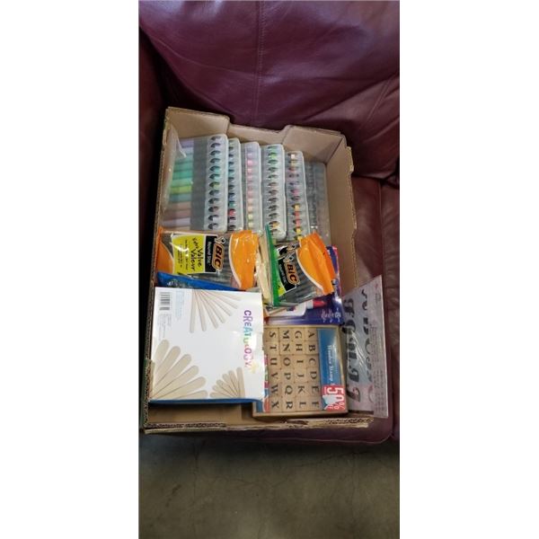 TRAY OF CRAFT SUPPLIES