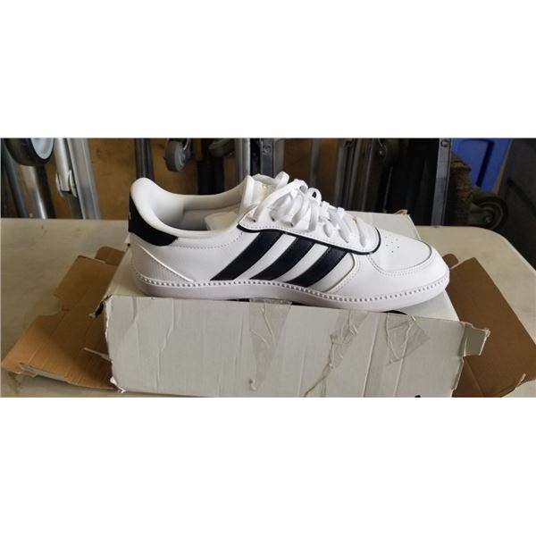 ADIDAS BREAKNET SLEEK WOMANS TENNIS SHOES. SIZE 10 US