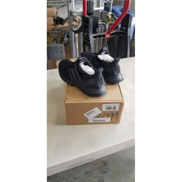 PAIR OF ADIDAS WOMANS ULTRABOOST 1.0 BLACK SHOES. SIZE 5.5 US