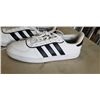 Image 2 : PAIR OF ADIDAS MENS 9.5 US RUNNING SHOES