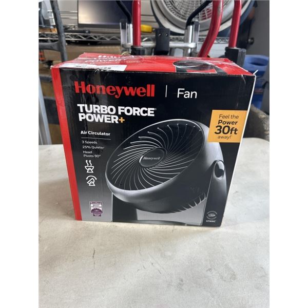 HONEYWELL SUPER TECH 8 FAN - TESTED WORKING