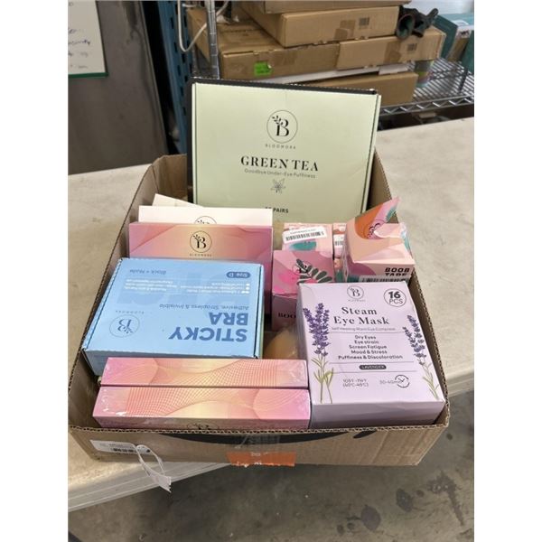 TRAY OF BEAUTY PRODUCTS INCLUDING BLOOMORA STEAM EYE MASK, BLOOMORA TOTAL EYE CARE SET UNDER EYE PAT