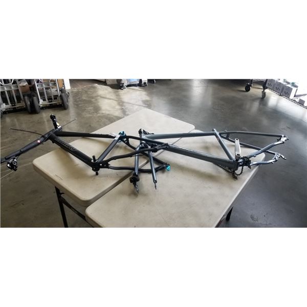 2 NEW INFINITY BIKE FRAMES WITH FORK