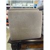 Image 2 : 6 FABRIC SEAT CUSHIONS