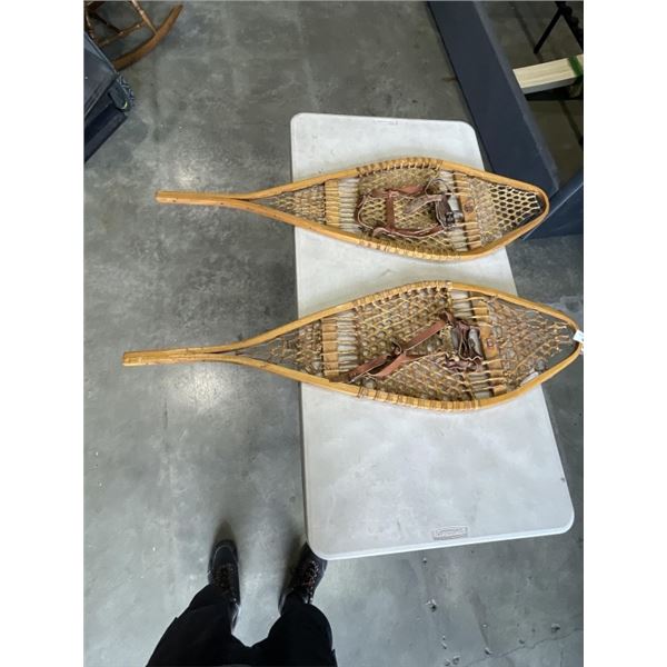 BASTIEN BROTHERS VILLAGE HURON QUE SNOWSHOES