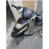 Image 2 : GIO ELECTRIC SCOOTER WITH KEYS AND CHARGER. NEEDS BATTERIES. WORKING