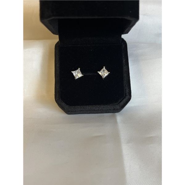 NEW S925 0.6CT EACH PRINCESS CUT SIMULATRED DIMAOND (CZ) STUD EARRINGS, MOUNTED IN 925 STERLING SILV