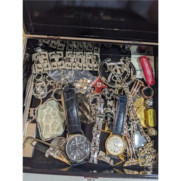 VINTAGE LAQUER CASE W/ WATCHES, JEWELRY AND OTHER COLLECTIBLES