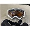 Image 2 : 4 PAIRS OF SKI GOGGLES
